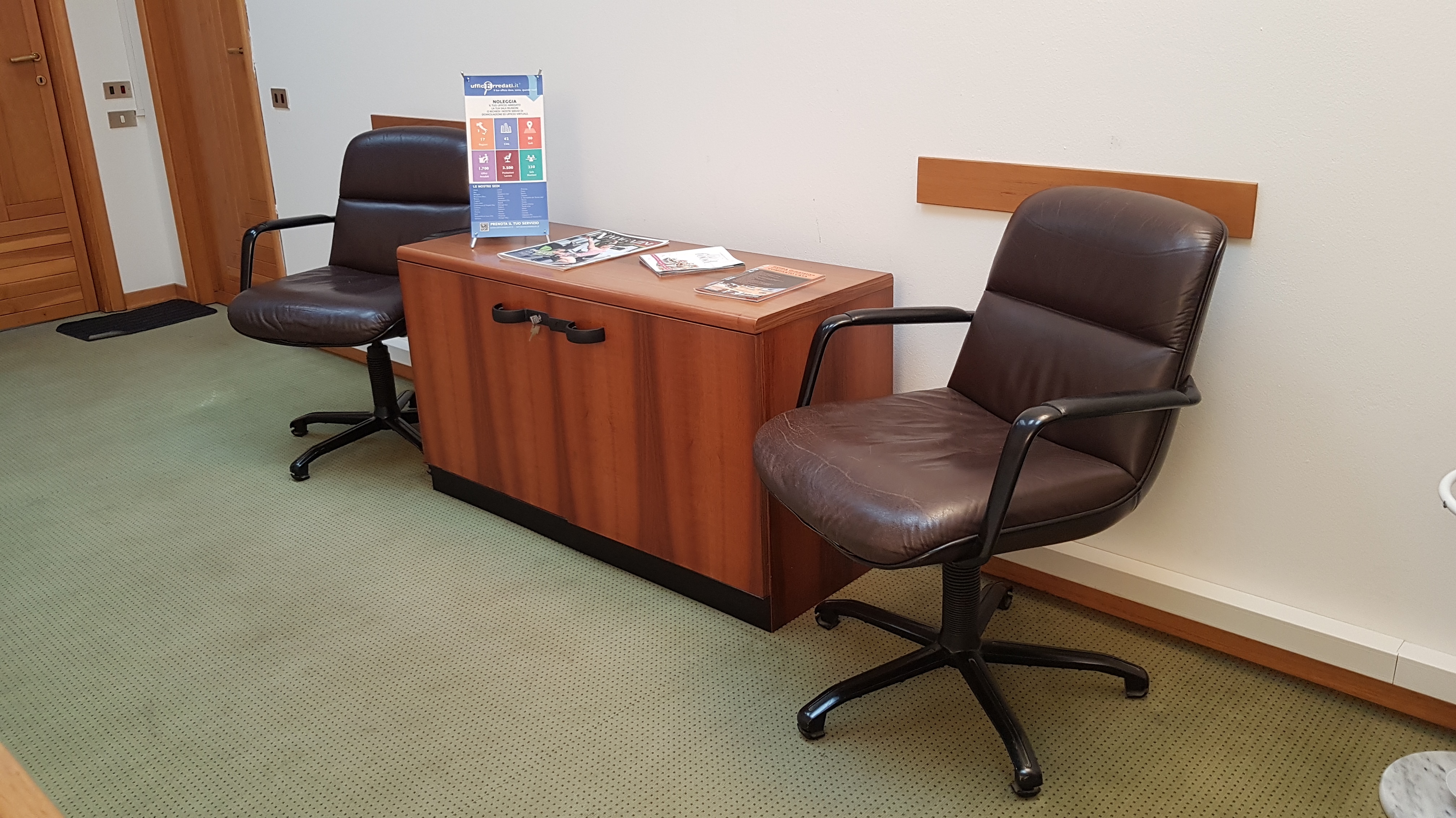 Reception accogliente di Romagna Self Storage con personale a disposizione